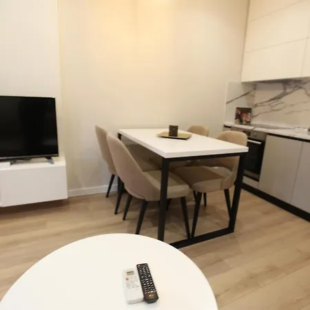 Arkle 1 تيرانا