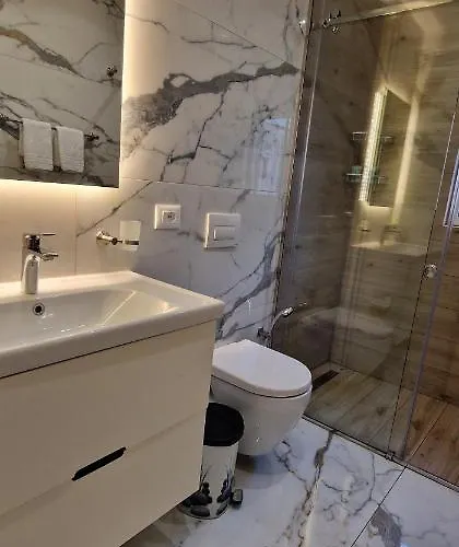 Arkle 1 ティラナ